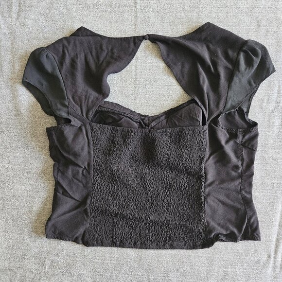 Chic Black Women's Top - Picture 13 of 14